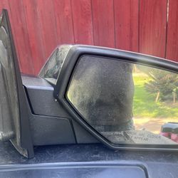 2 GMC Mirror For A 2016-2021