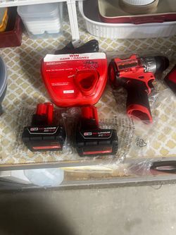 Milwaukee Drill Set