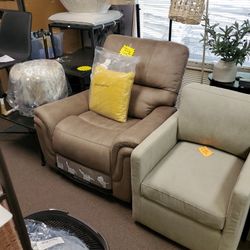 Glider Power Recliner 350.00