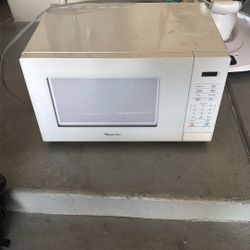 Magic Chef Microwave 