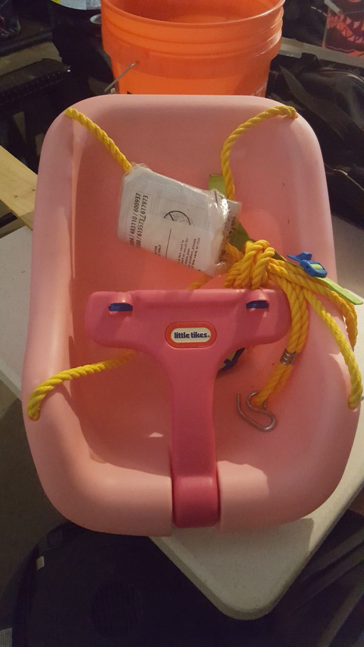 Brand New Little Tikes baby/ toddler swing