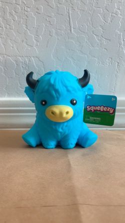 Viral Blue Highland Cow Squeezy Squishy Toy 🐮 BRAND NEW W/ TAGS