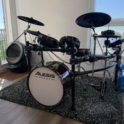 Alesis Strata Prime Drum Set