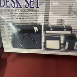 Desk Set 