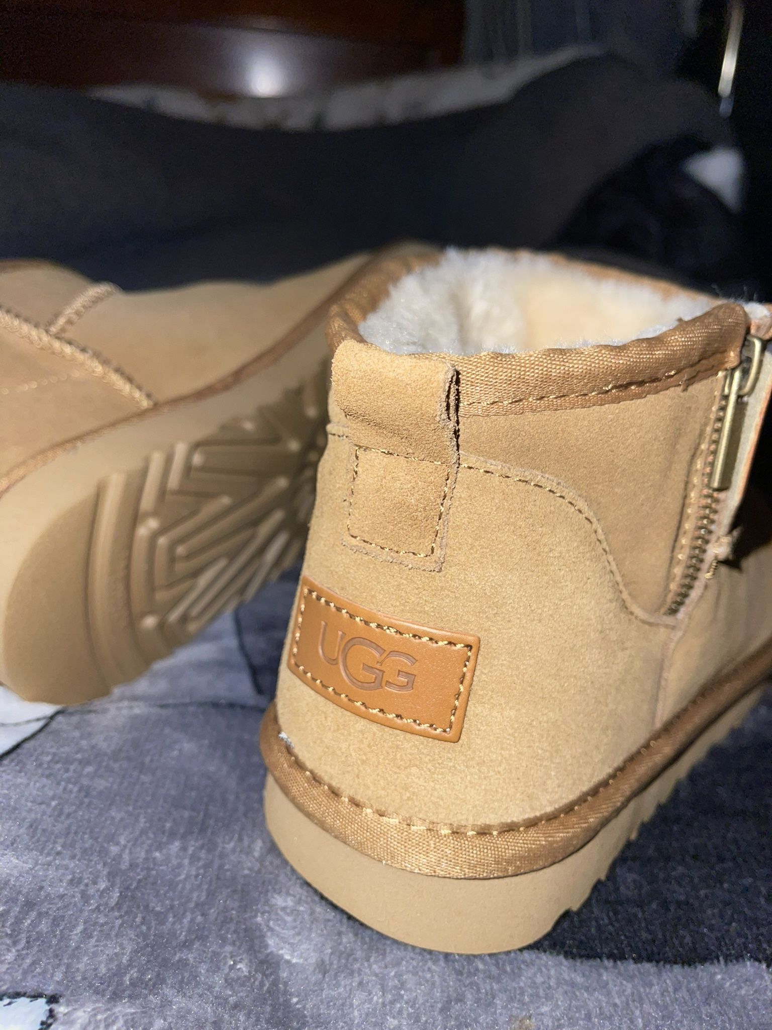 UGG BOOTS 