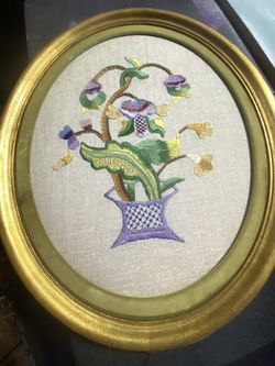 vintage crochet flower art 