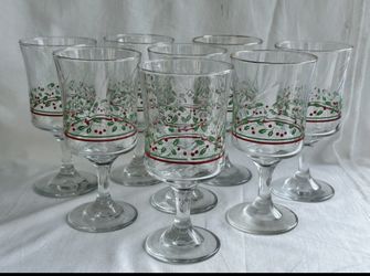 8 vintage Libbey Arby's Christmas Holly Berry water wine goblet with a bow stem and gold rim. 