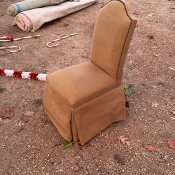 8 Chairs