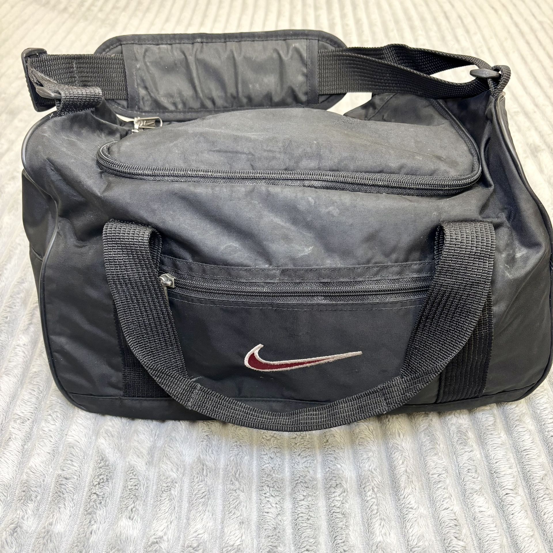 Vintage Nike Duffle Gym Bag Black Red Check Swoosh White Tag Basketball