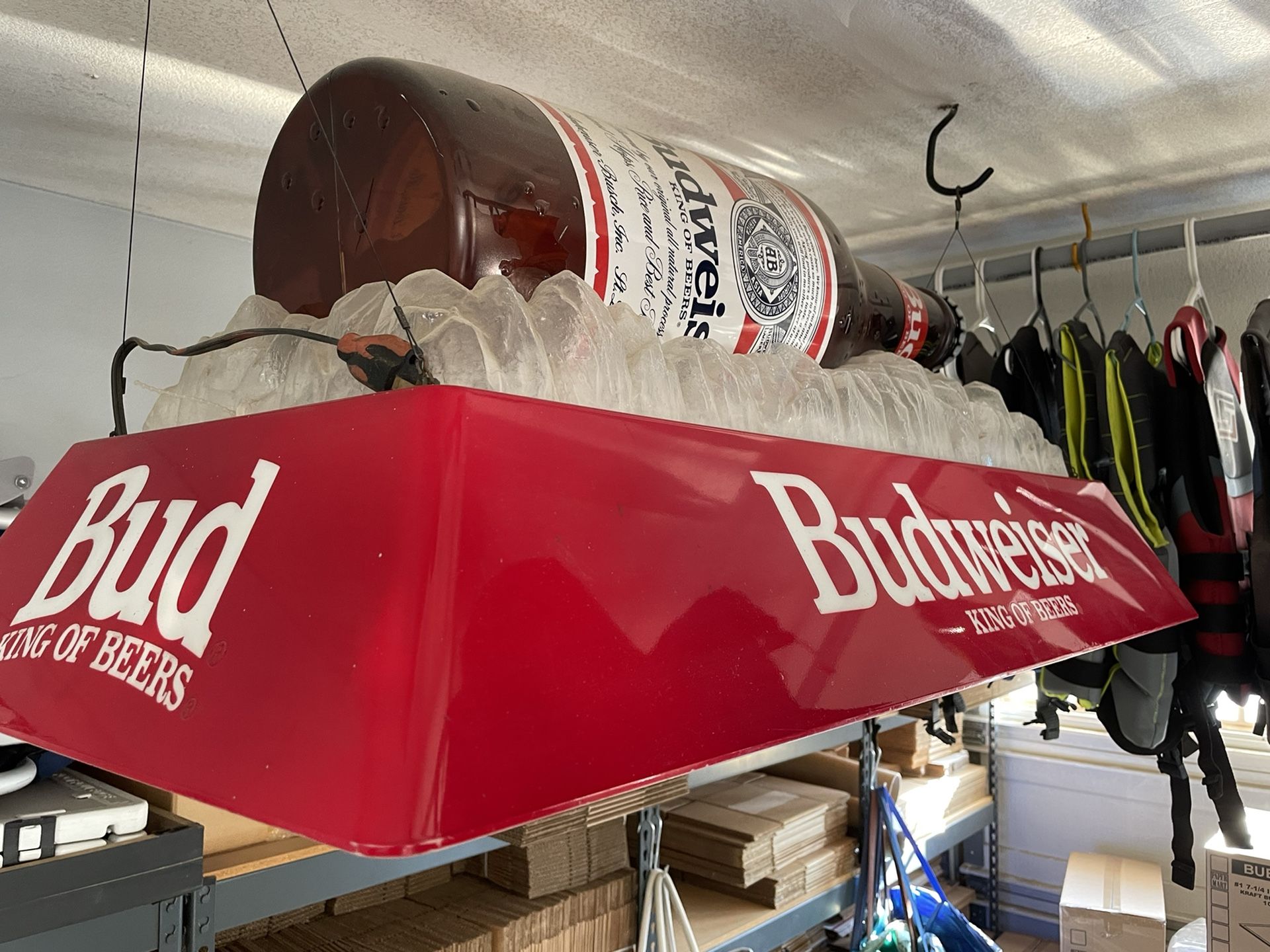 Plastic Budweiser Pool Table Light