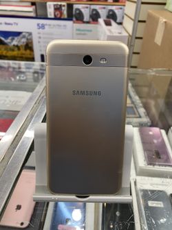 SAMSUNG J7. unlocked. $99