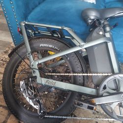 Velotric Folld 2 Electric Bike