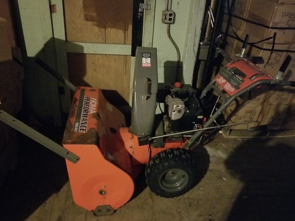 Noma 12 horsepower 33 inch snowblower