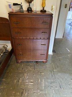 Chest of Drawers Vintage