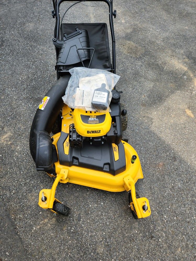 Dewalt 28" Lawn Mower