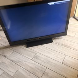 42” Vizio tv with remote