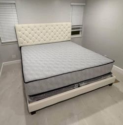 Cama Queen Blanca
