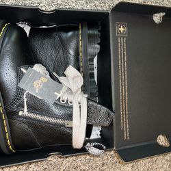 Normal boots dead cheap
