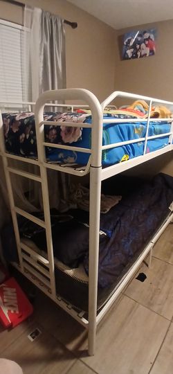 Twin bunk beds frames