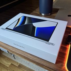 MacBook Pro M1 16GB