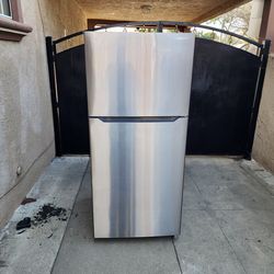 🛑3MONTHS WARRANTY 30X30X66 INSIGNIA FRIDGE 18CUFT SILVER