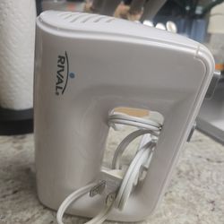 White Hand Mixer (No Mixers)