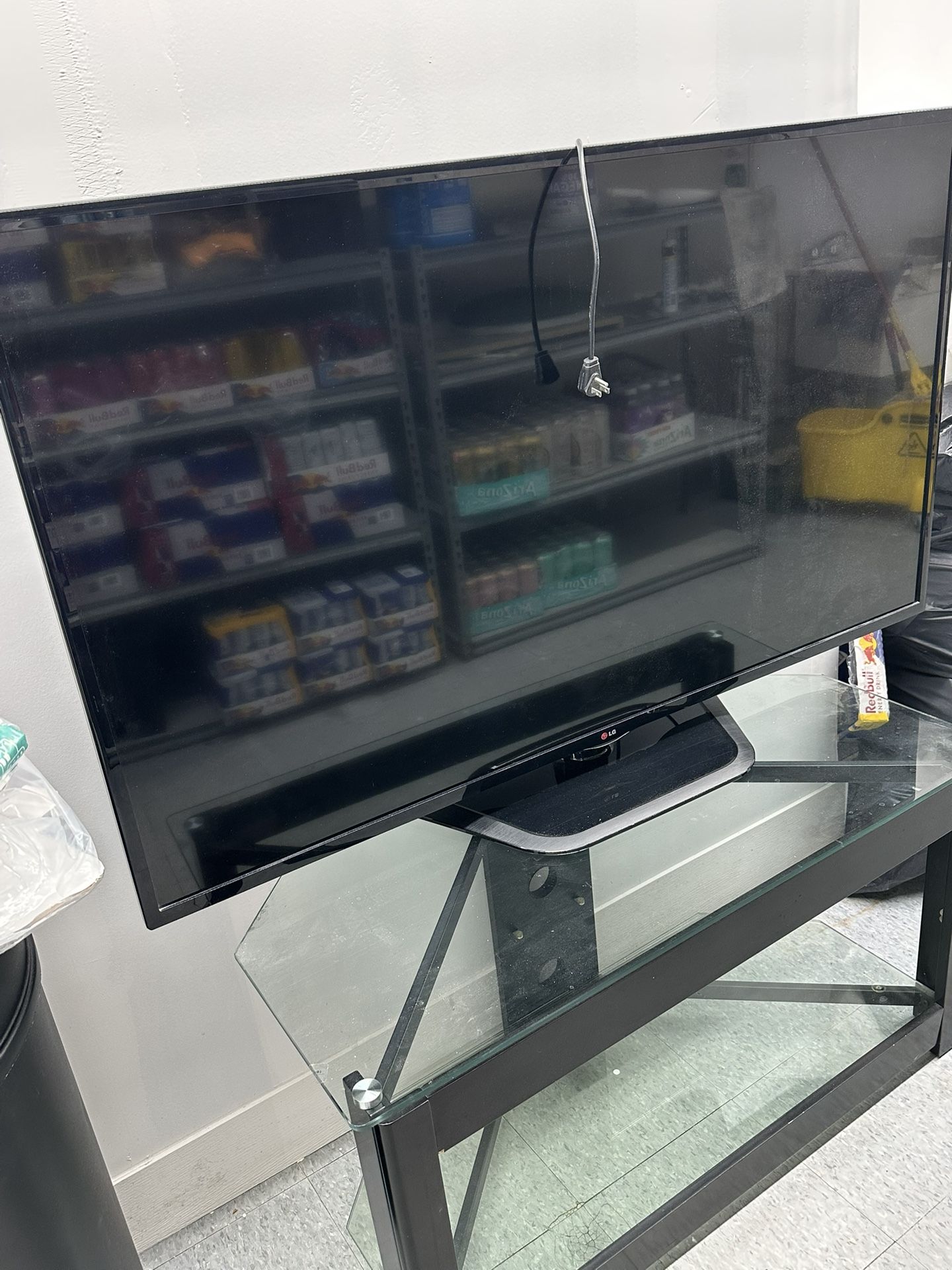 70 Inch Tv With Stand