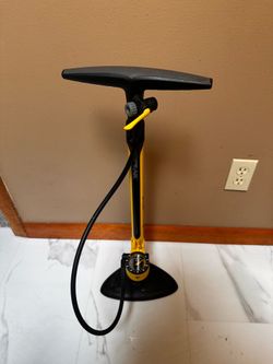Stand-Up Bike Pump – Great Condition