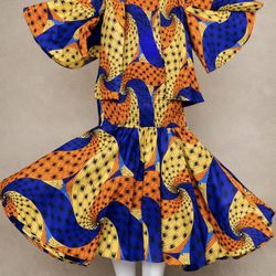 Flared sleeve top with a stylish, relaxed fit ✨ Matching flowy skirt with a flattering silhouette ✨ High-quality Ankara fabric ✨ Bright royal blue, or