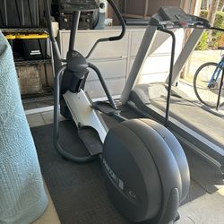 Precor EFX 5.23 Elliptical