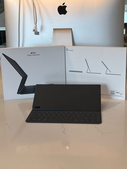 Apple Magic Keyboard for the 12.9-inch iPad Pro (3rd, 4th, and 5th Generation).