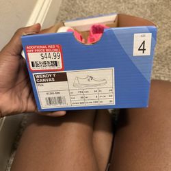 Size 4 Girl Hey Dude 