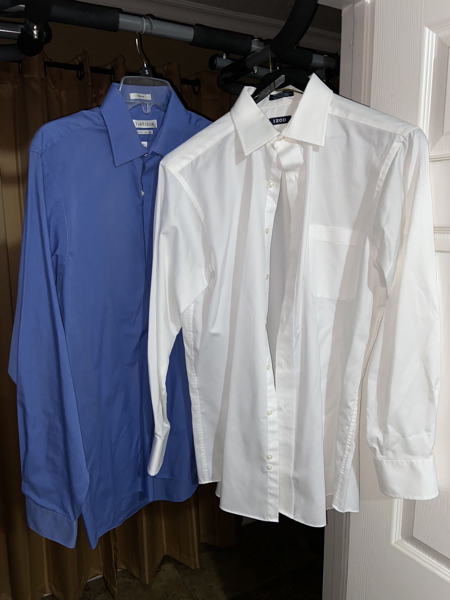 2 dress shirts blue and white