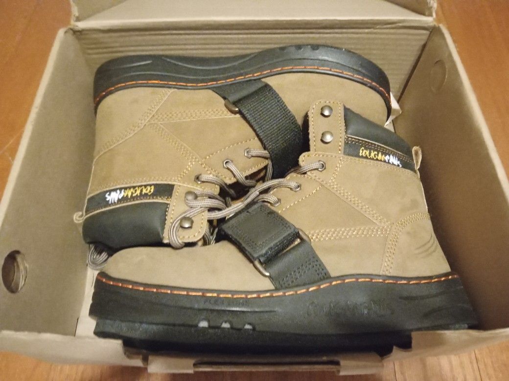 Cougar Paws Roofing Boots Brand New 9.5 Style Cppp