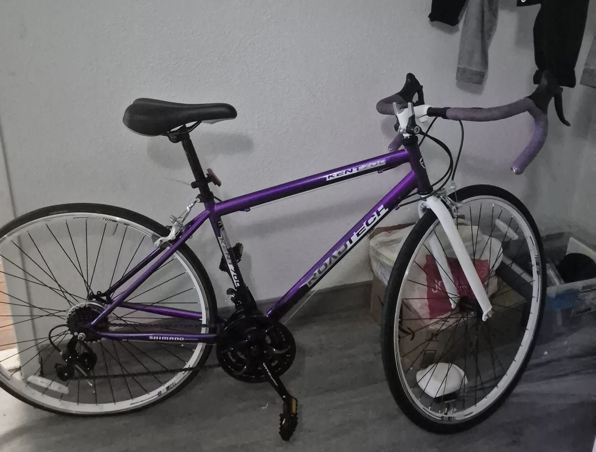 🚲 Kent 700 RoadTech – Purple – Great Commuter Bike (Pickup TONIGHT)
