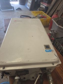 Eiectric water heater