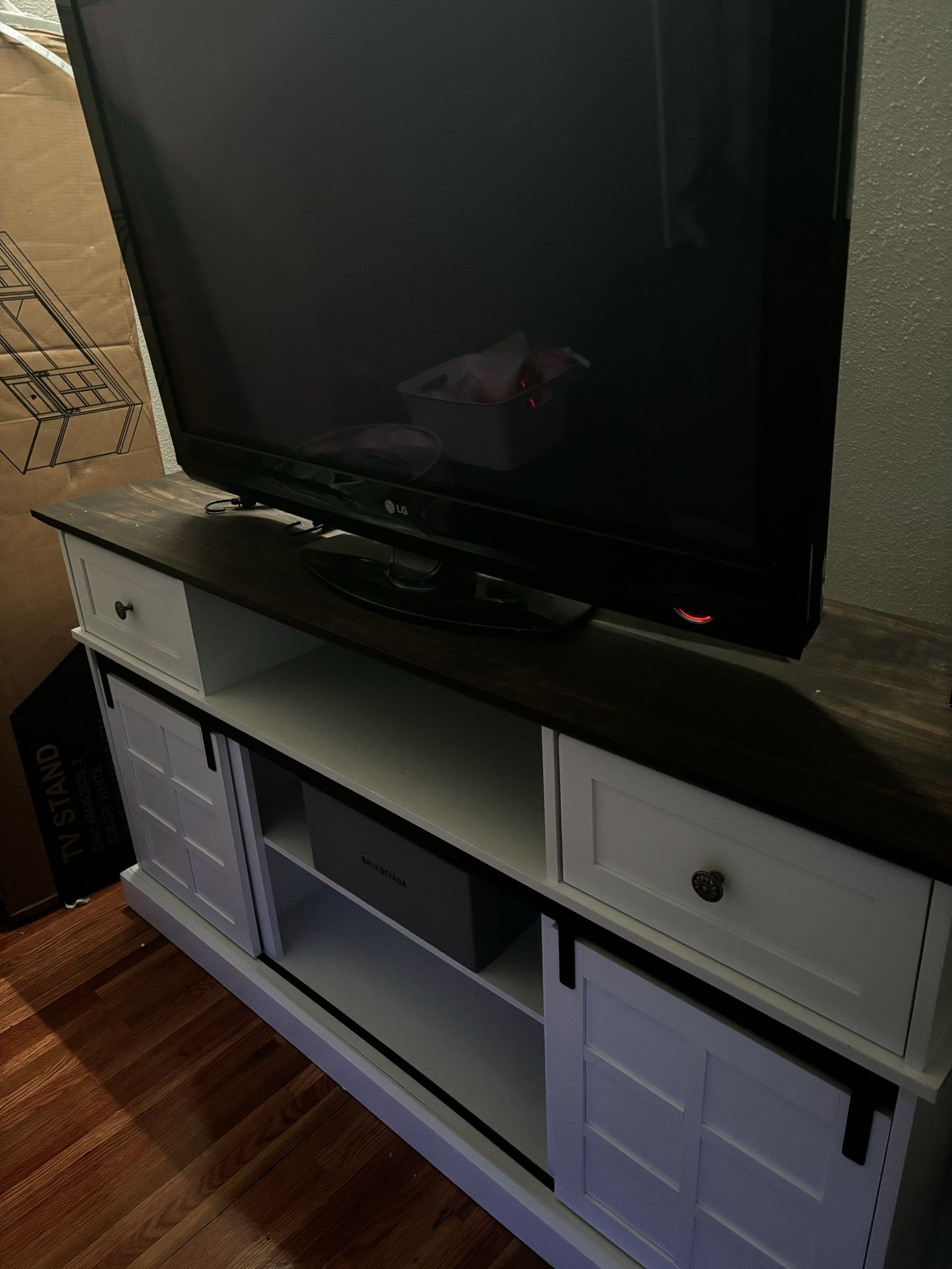 Brand New Entertainment Set