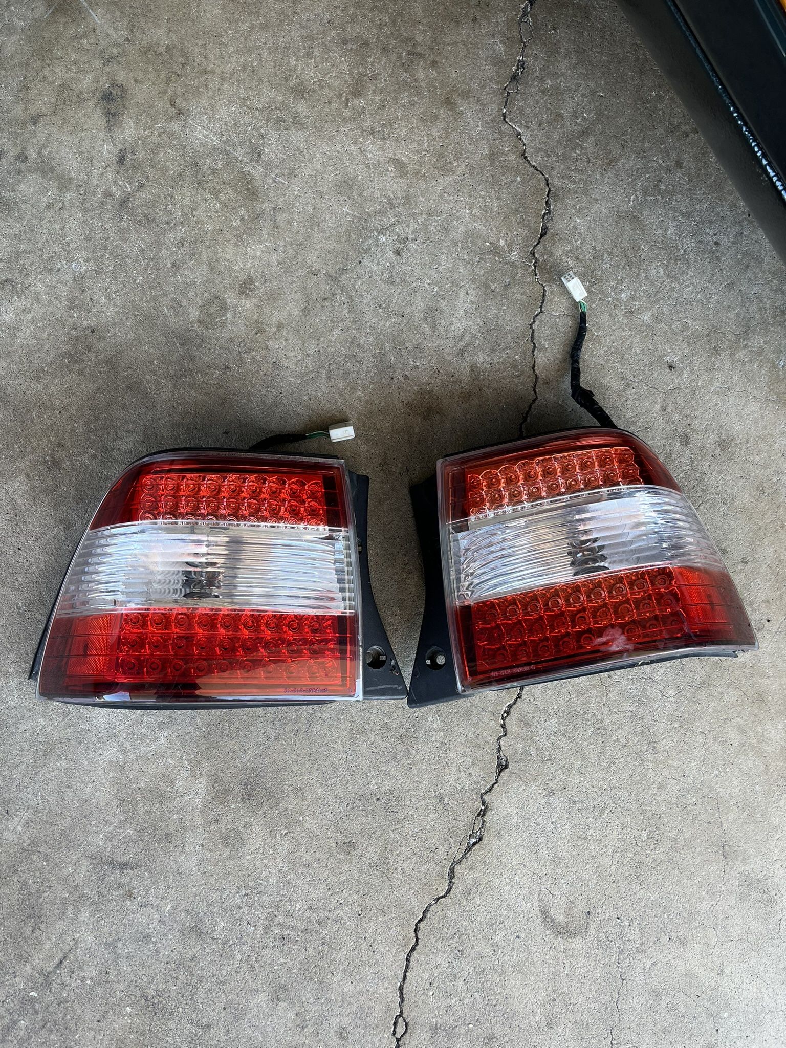 Lexus LS400 95-00 Candy Cane Tail Lights