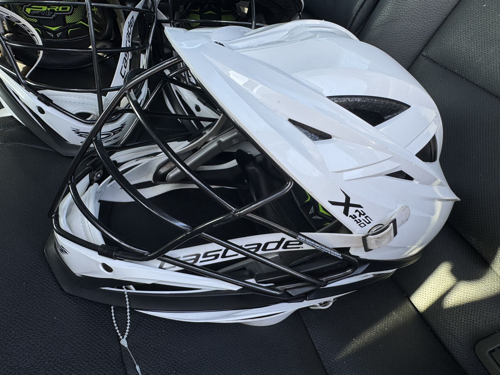 Lacrosse Helmet Cascade XRS Pro Helmet In Excellent New Or Like New