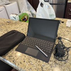 Microsoft Surface Pro 7 237GB WITH Charger, Bamboo Pen, And Computer Case