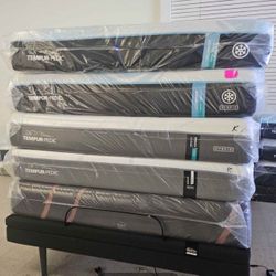 Huge mattress clearance!! Delivery available!!🚚