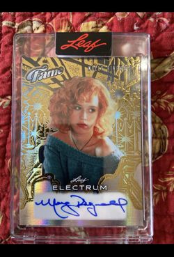 2024 Leaf Electrum Molly Ringwald Autographed 1of 1! The Only Gold Version Made!
