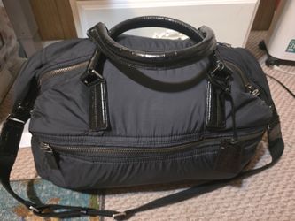 Bugatchi Men's Nylon Duffle Bag Croc-Embossed Black W/Strap Pre-Owned Rare GREAT PRICE $20 ONLY