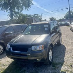 2003 Ford Escape XLT SUV 