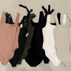 Old Navy-Fitted Sleeveless Square-Neck Bodysuit For Women 