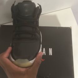 jordan 11 retro low gym red