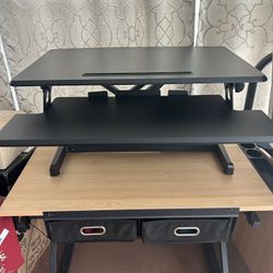 airLIFT Gas-Spring Standing Desk