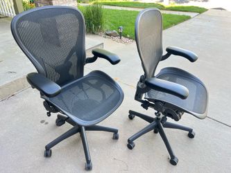 Herman Miller Aerons