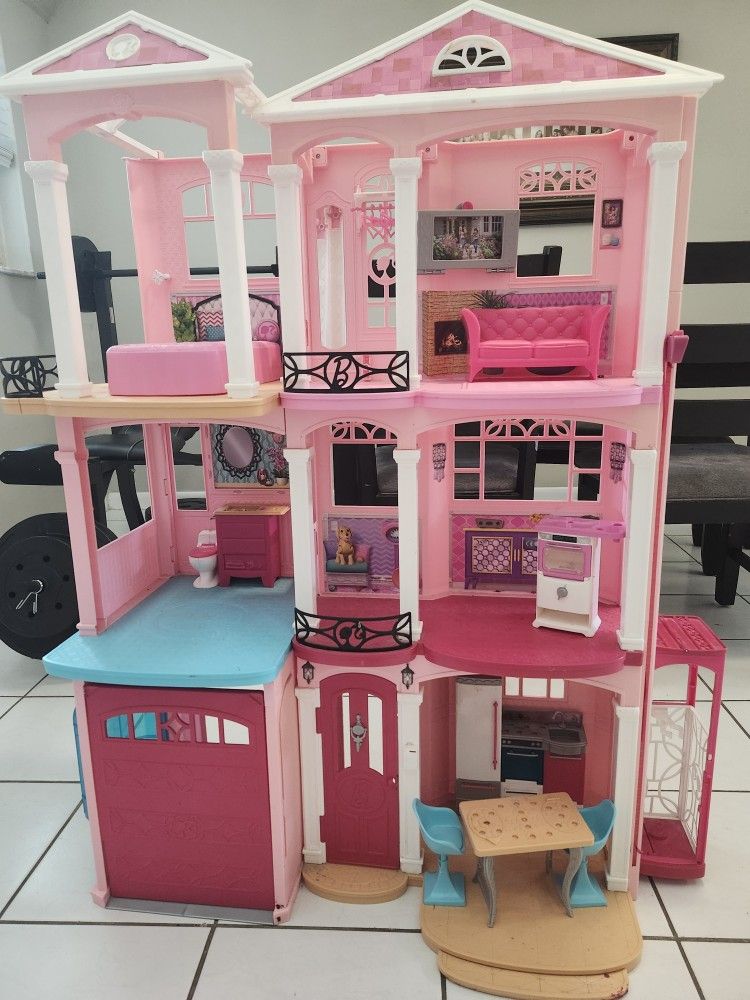 Barbie Dream House