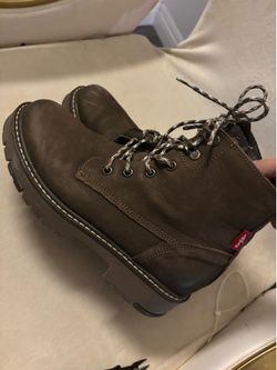 Levi’s boots